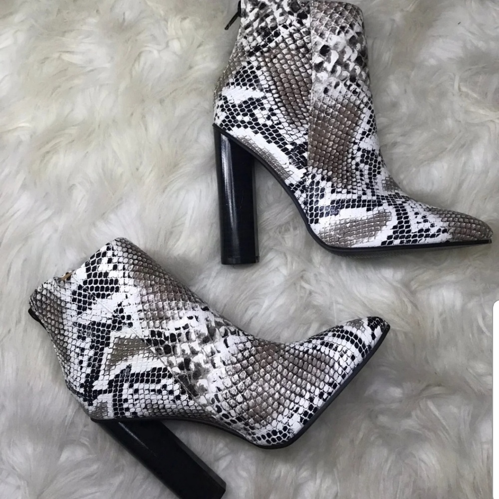 Snake ankle boots - Picture 2 of 4